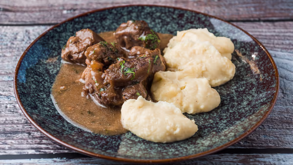 Χοιρινό Λεμονάτο Κατσαρόλας